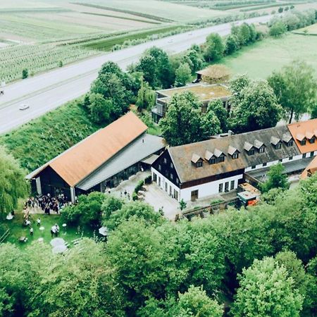 Hotel Waldvogel ไลพ์ไฮม์ ภายนอก รูปภาพ
