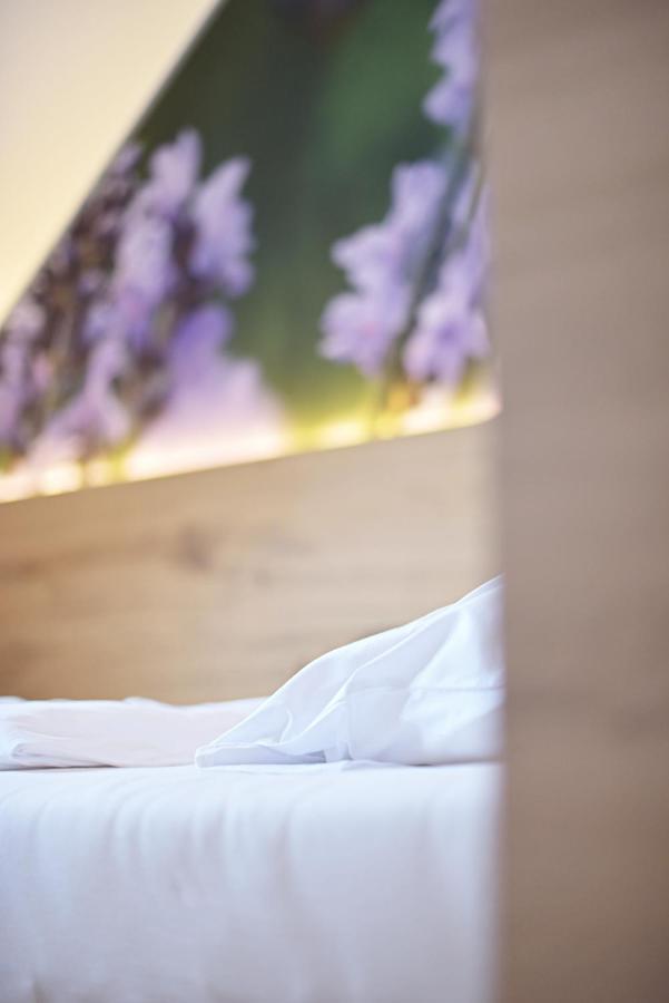 Hotel Waldvogel ไลพ์ไฮม์ ภายนอก รูปภาพ