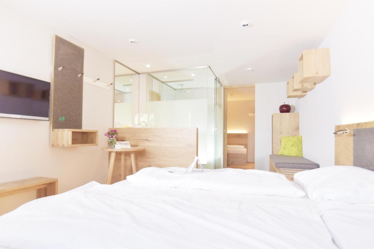 Hotel Waldvogel ไลพ์ไฮม์ ภายนอก รูปภาพ