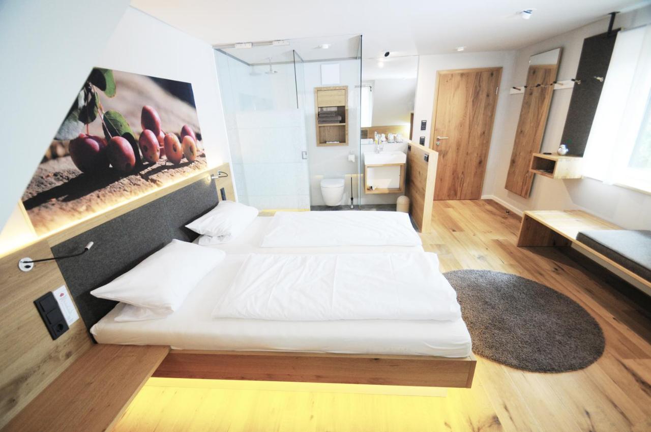 Hotel Waldvogel ไลพ์ไฮม์ ภายนอก รูปภาพ